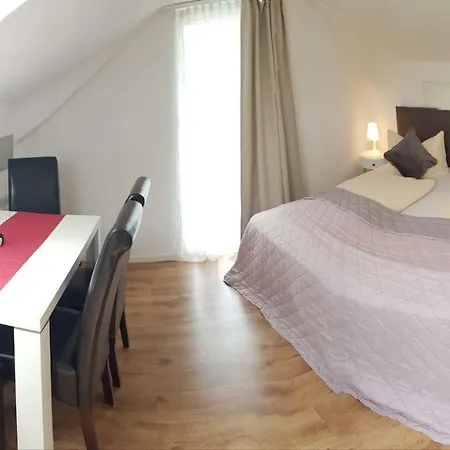 - West Affittacamere 3*