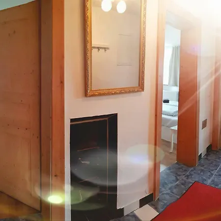 Affittacamere - West